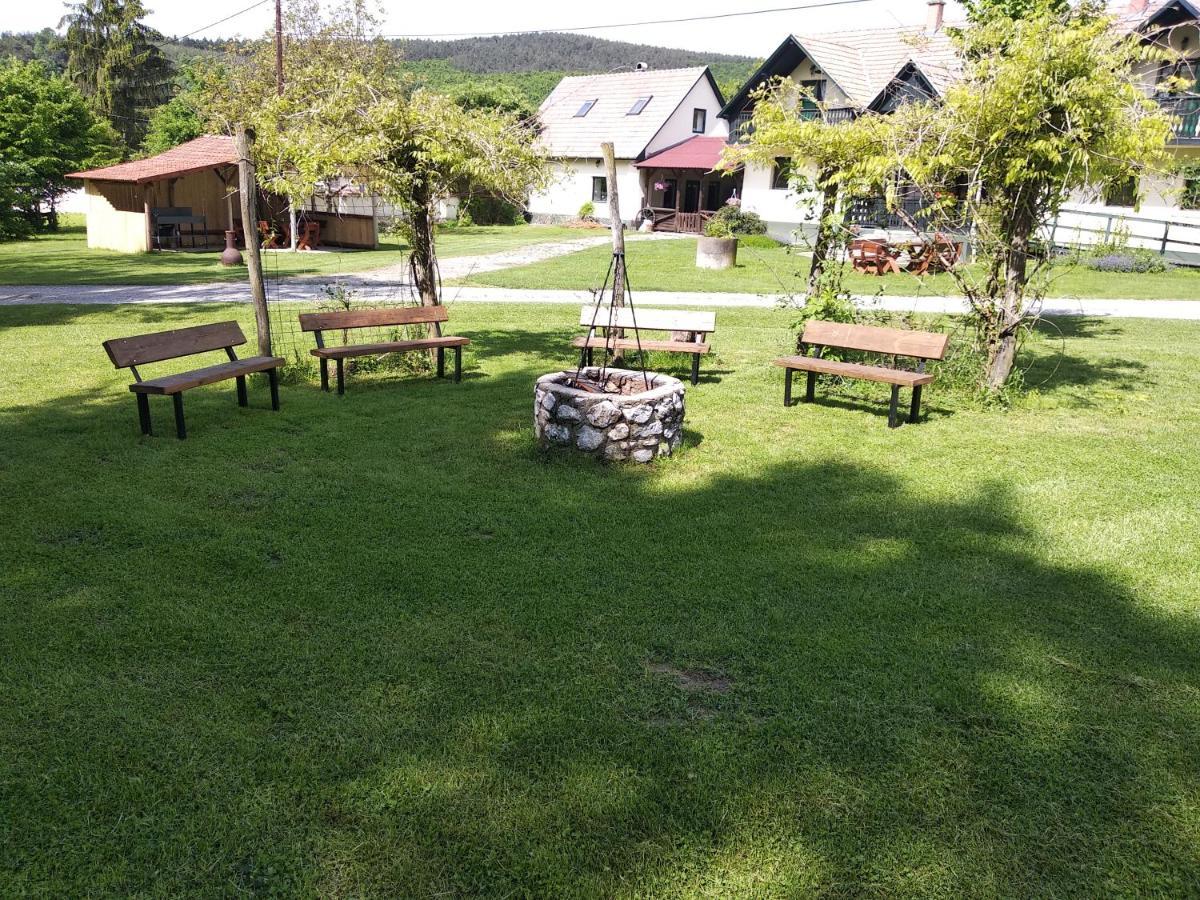 Panzio-Kemping Bekoelce Bekolce Exteriör bild