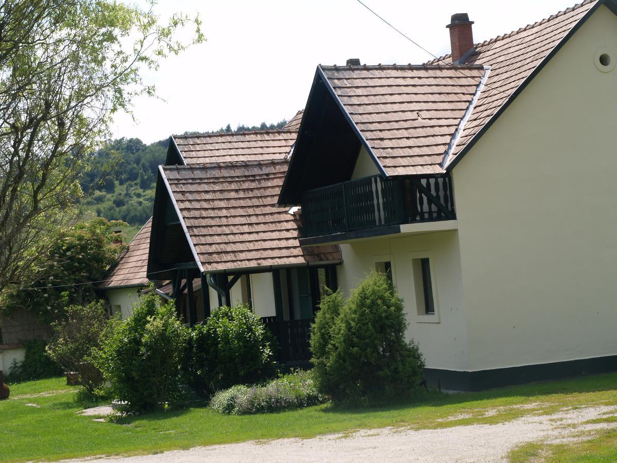Panzio-Kemping Bekoelce Exteriör bild